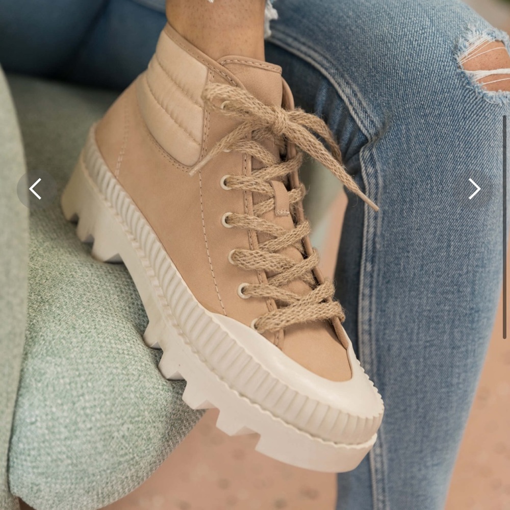 Brand new Dolce Vita Ociana sneakers in Dune Nubuck. - Picture 2 of 10